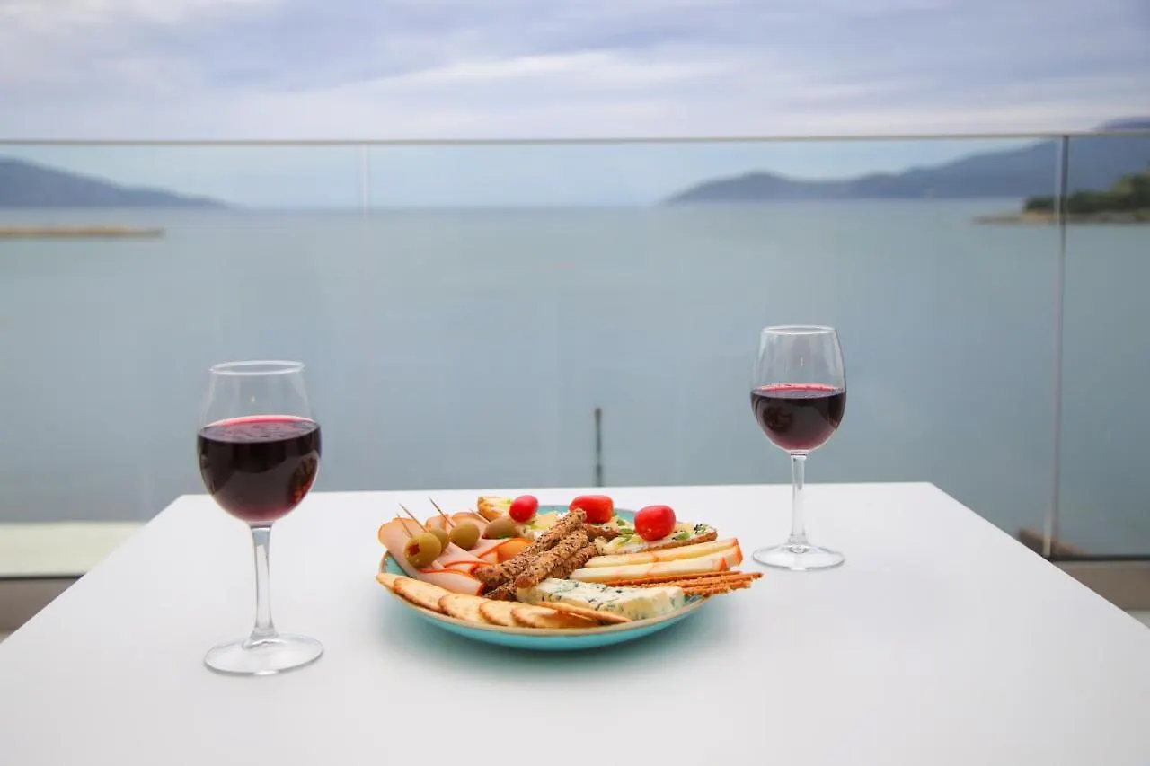 Sunrise Bay Apts Agia Efimia Appartamento